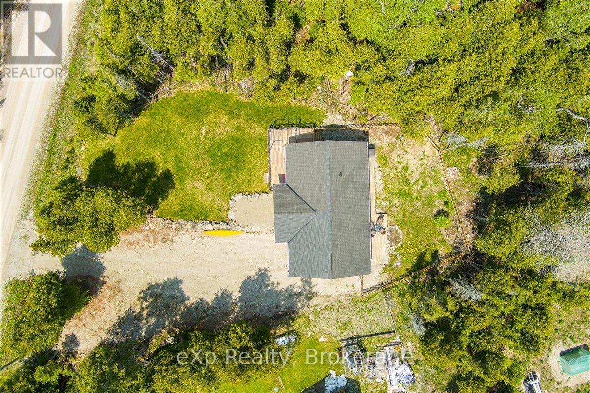 19 Murray Avenue, Northern Bruce Peninsula, Ontario  N0H 1W0 - Photo 37 - X12908352