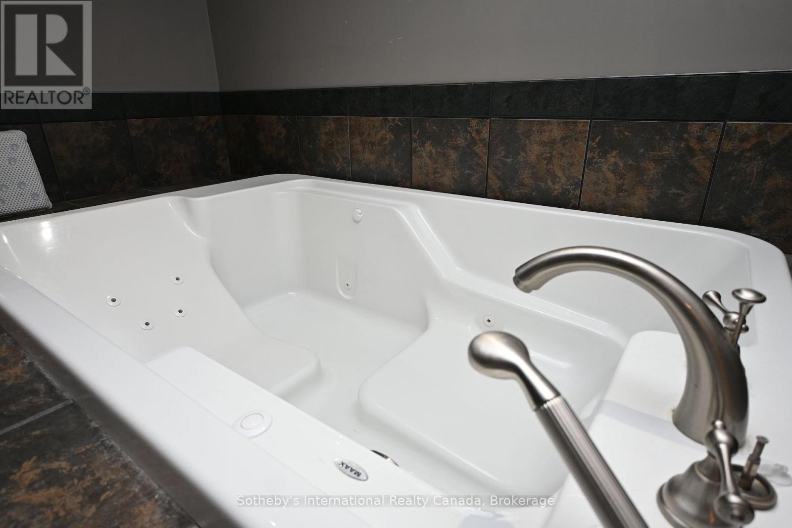 48 Miller Drive, Mcdougall, Ontario  P2A 2W7 - Photo 21 - X12908448