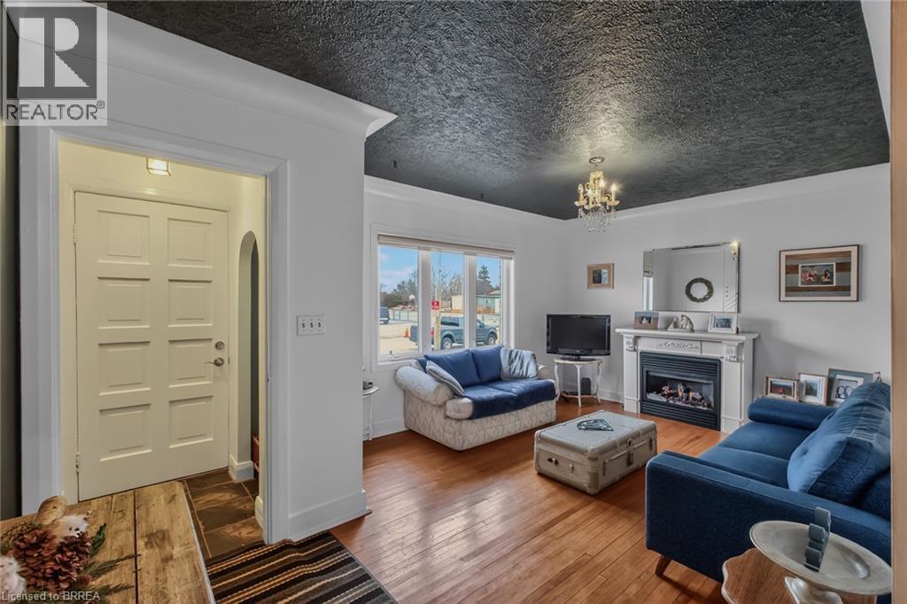 35 Dorothy Street, Brantford, Ontario  N3S 1G8 - Photo 13 - 40810465