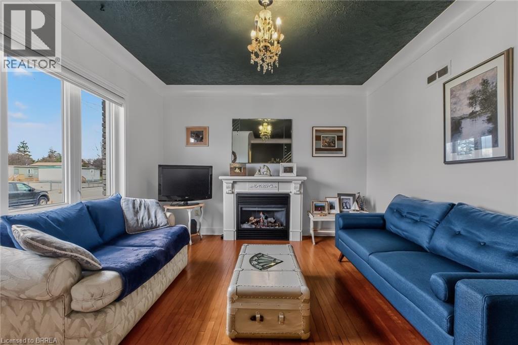 35 Dorothy Street, Brantford, Ontario  N3S 1G8 - Photo 14 - 40810465