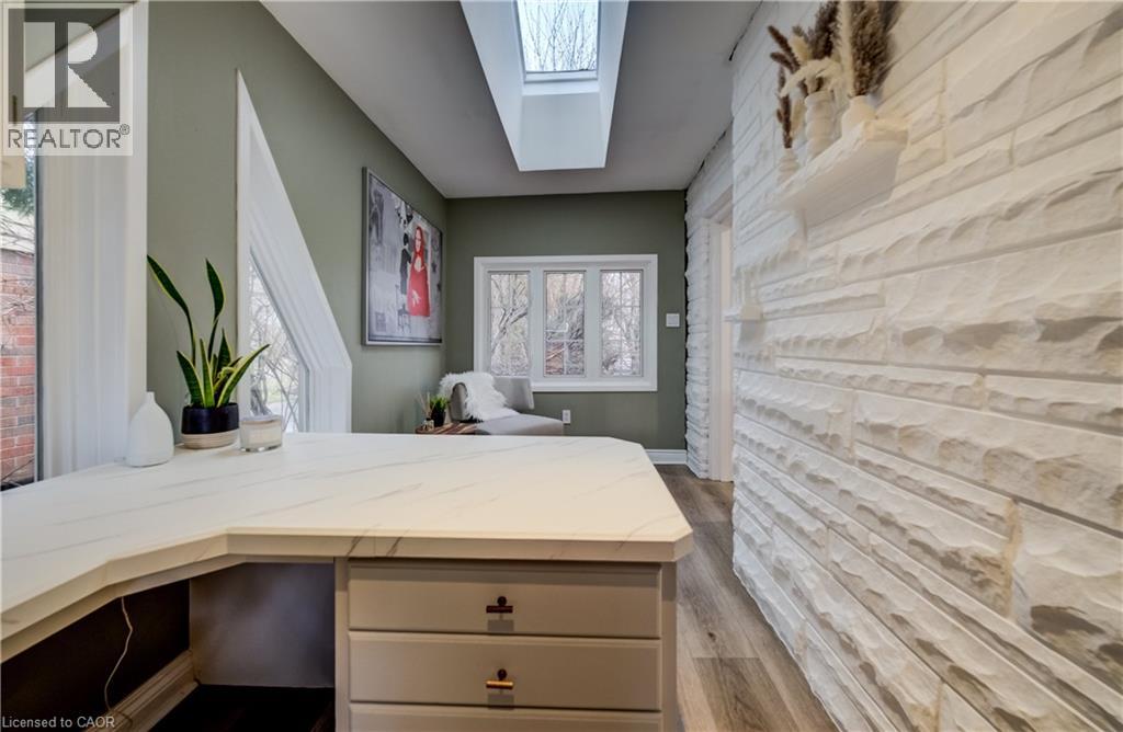 655 Ellengale Road, Burlington, Ontario  L7T 3N9 - Photo 14 - 40807976