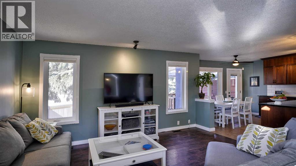 280 Riverwood Circle SE, Calgary, Alberta  T2C 4A8 - Photo 9 - A2293560