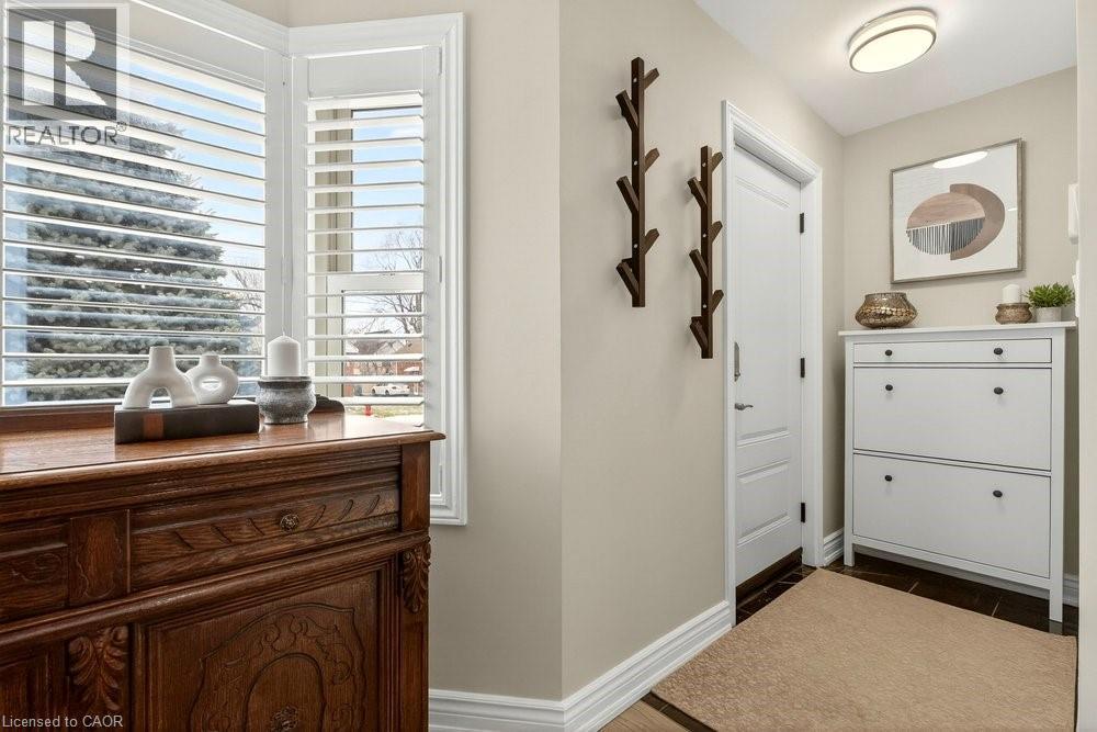 237 East 32nd Street, Hamilton, Ontario  L8V 3S3 - Photo 2 - 40813199