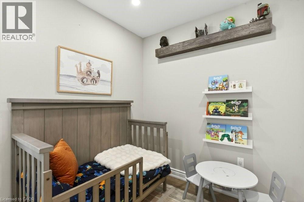 237 East 32nd Street, Hamilton, Ontario  L8V 3S3 - Photo 21 - 40813199