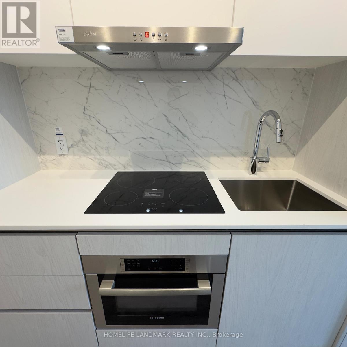 3802 - 180 Front Street E, Toronto, Ontario  M5A 0A9 - Photo 5 - C12908342