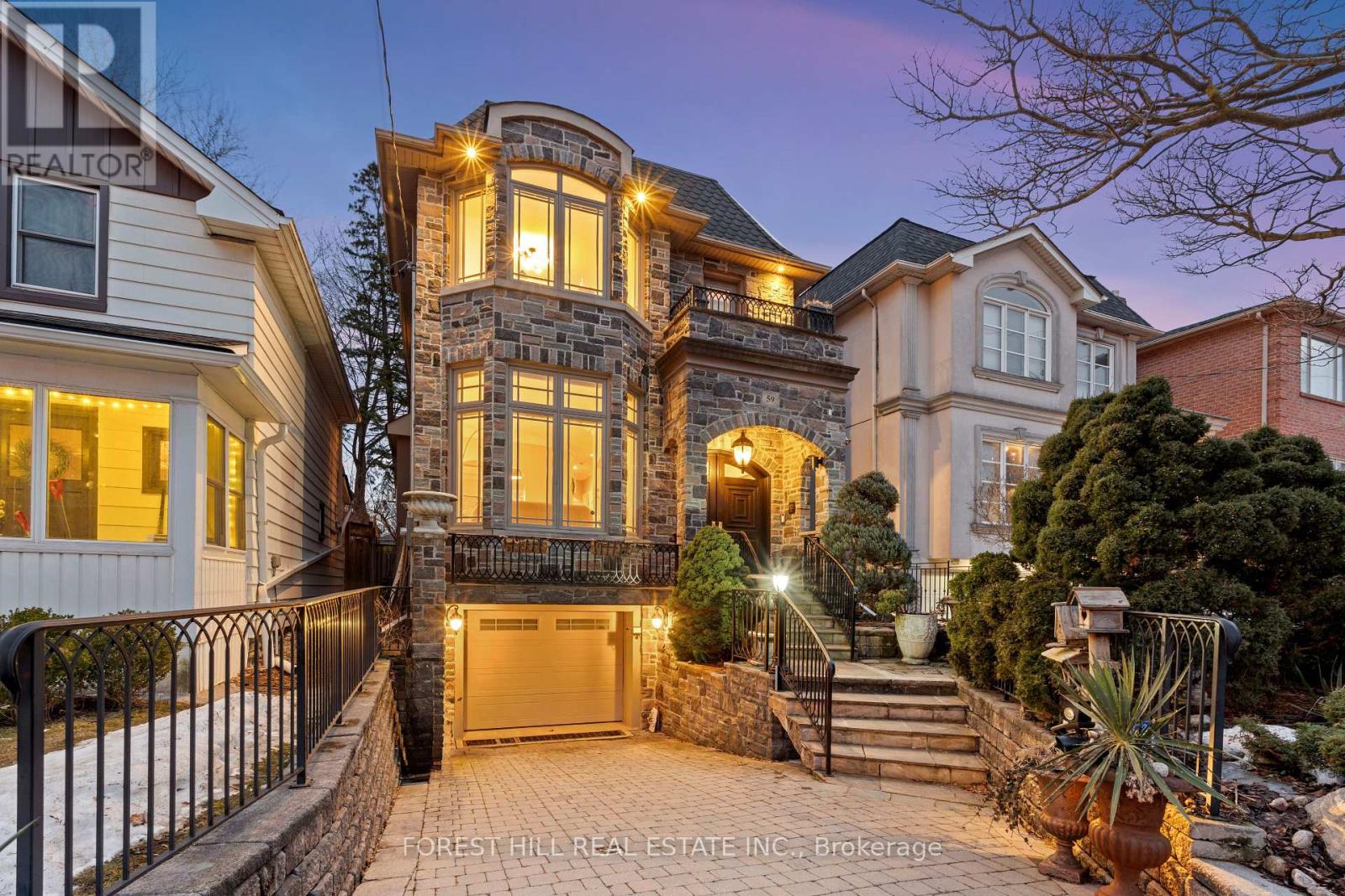 59 BURNDALE AVENUE, Toronto, Ontario