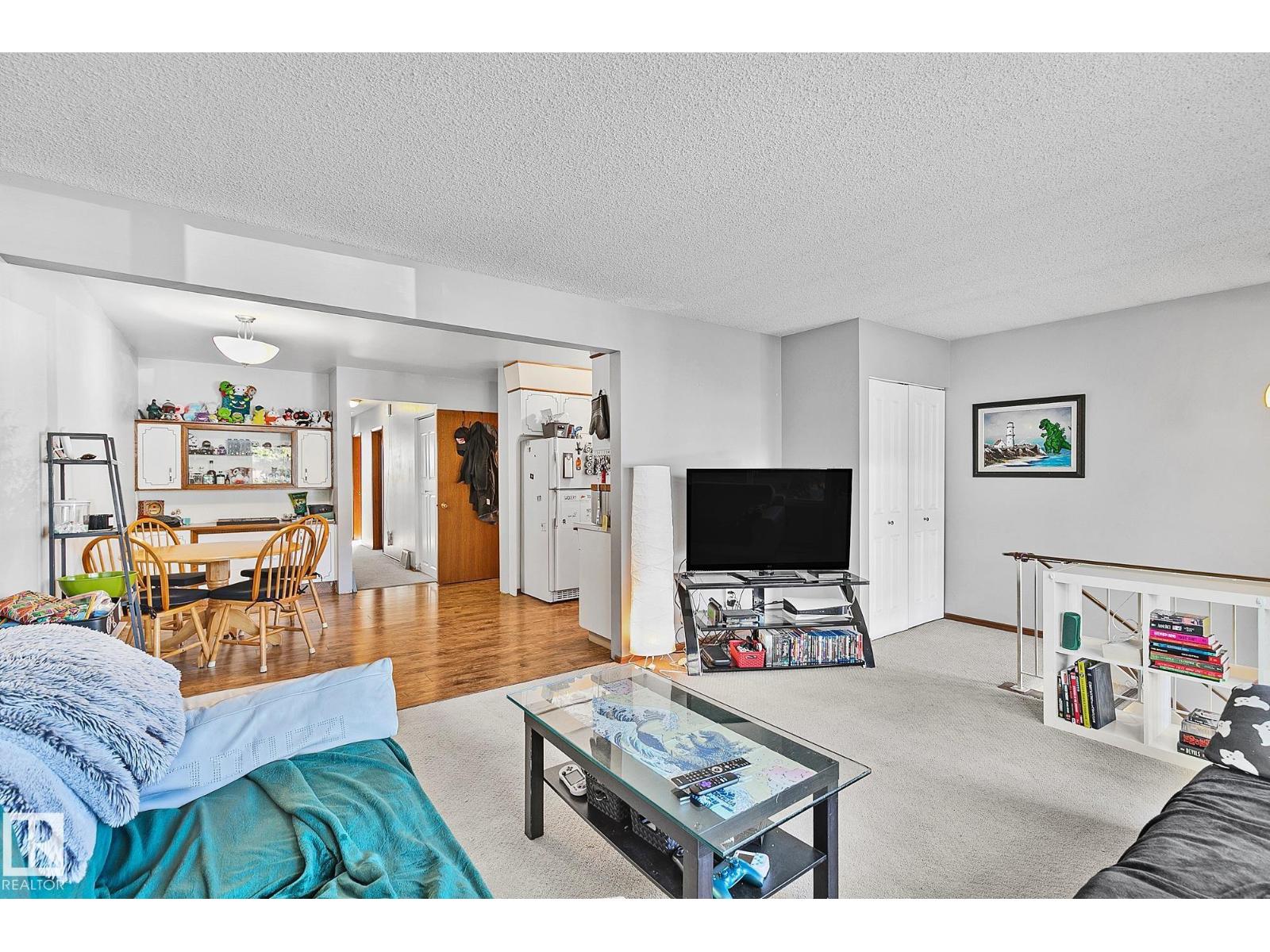 8561 89 St Nw, Edmonton, Alberta  T6C 3K4 - Photo 8 - E4478664