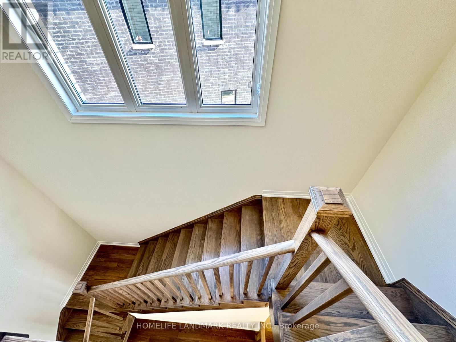 2910 Nakina Street, Pickering, Ontario L1X 0P7 - Photo 12 - E12908346