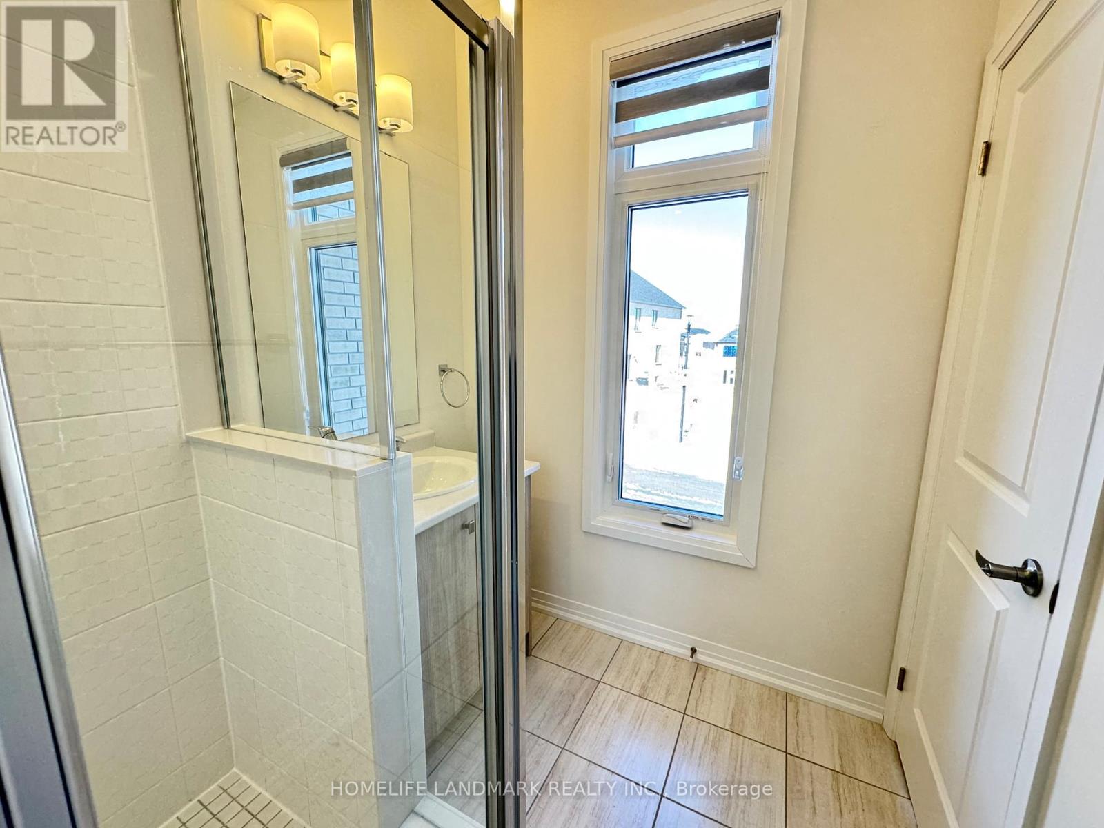 2910 Nakina Street, Pickering, Ontario L1X 0P7 - Photo 18 - E12908346