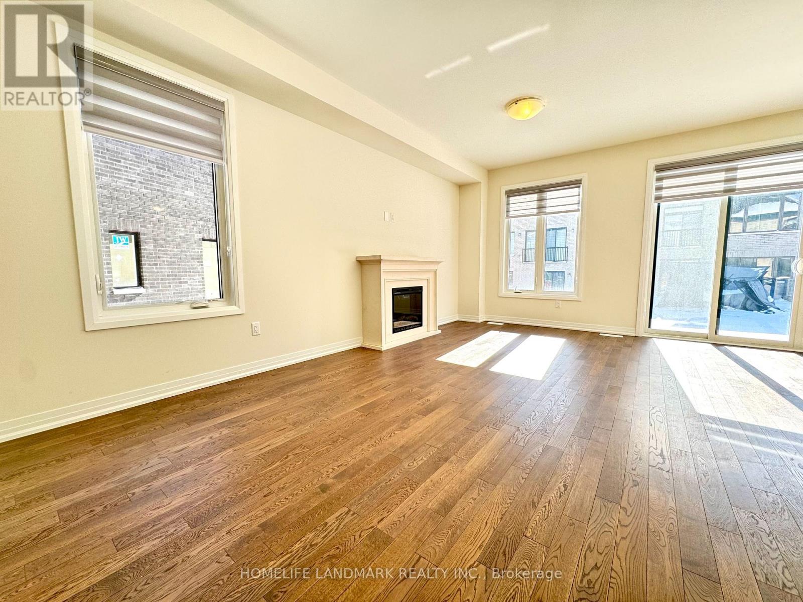 2910 Nakina Street, Pickering, Ontario L1X 0P7 - Photo 3 - E12908346