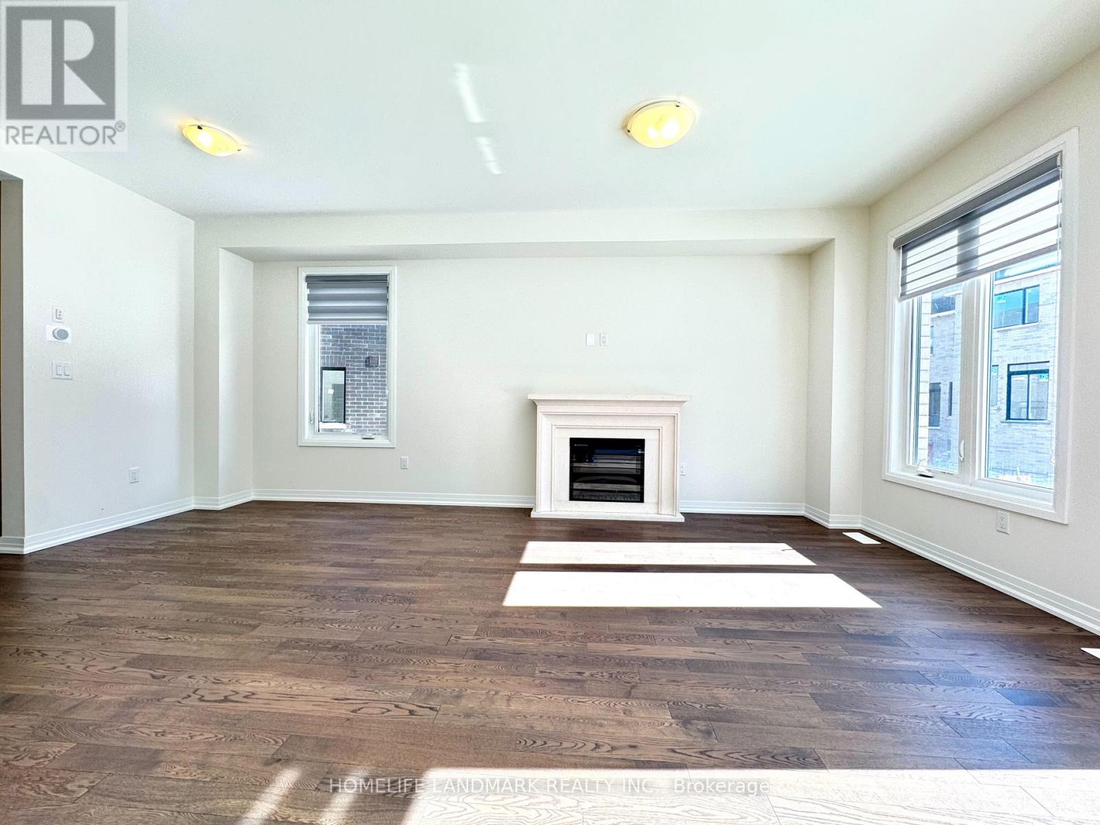 2910 Nakina Street, Pickering, Ontario L1X 0P7 - Photo 5 - E12908346