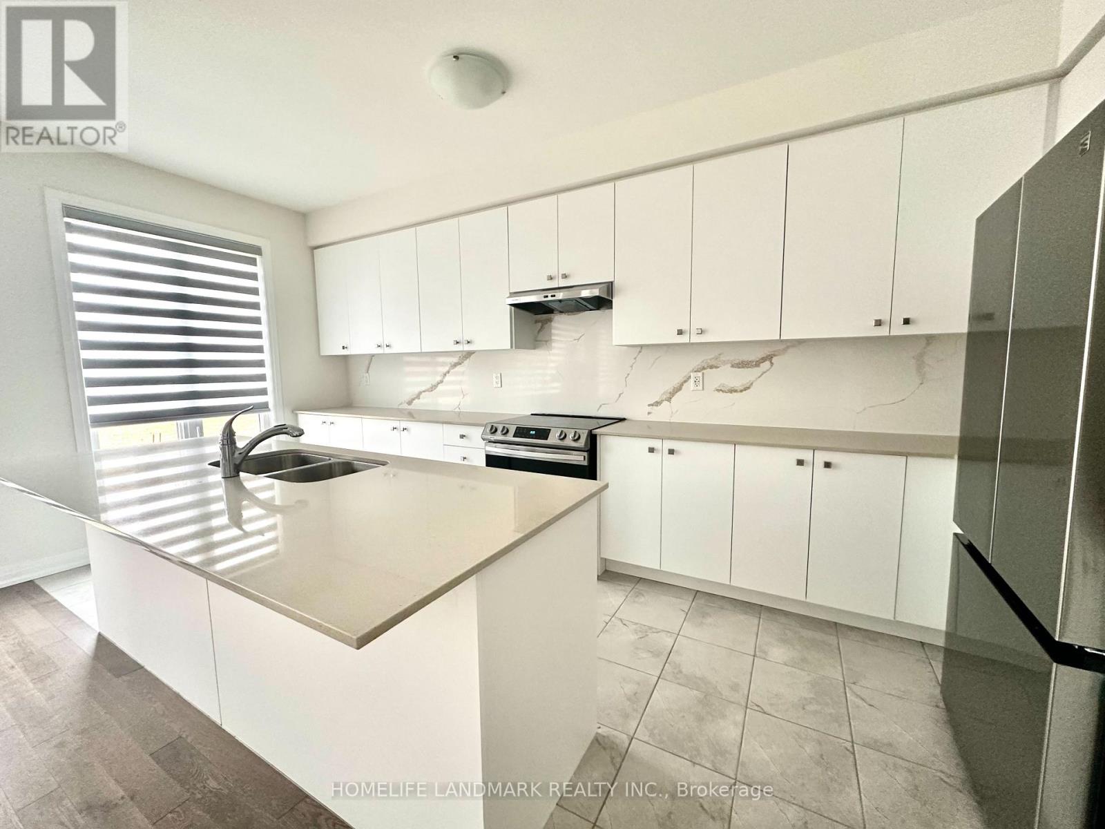 2910 Nakina Street, Pickering, Ontario L1X 0P7 - Photo 7 - E12908346