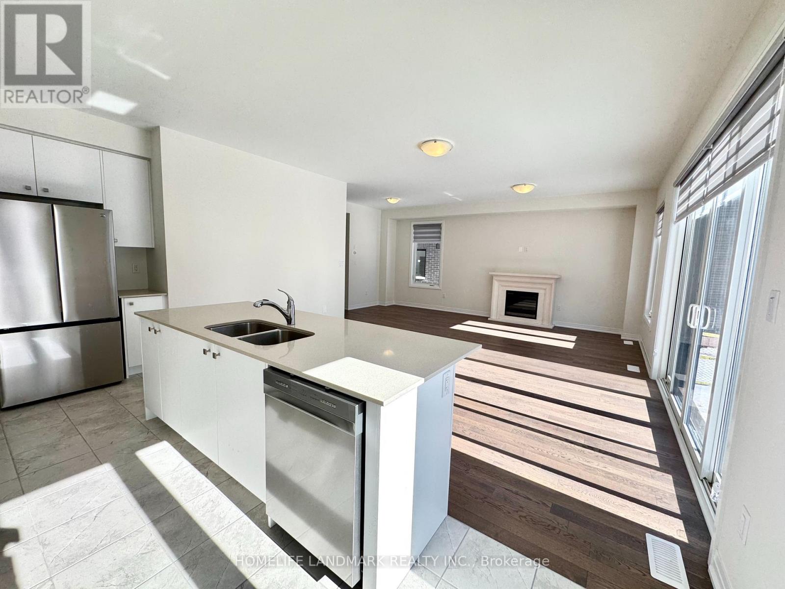 2910 Nakina Street, Pickering, Ontario L1X 0P7 - Photo 8 - E12908346