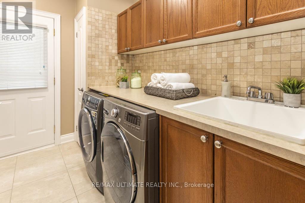 1726 Rockwood Drive, Pickering, Ontario L1V 6R3 - Photo 13 - E12908410