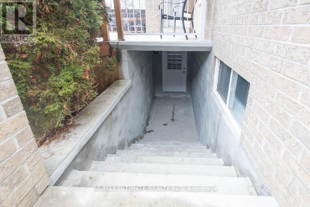 1726 Rockwood Drive, Pickering, Ontario L1V 6R3 - Photo 36 - E12908410