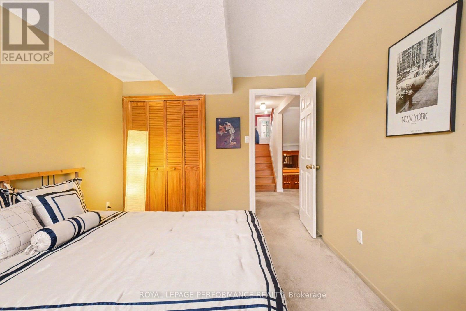 1104 Burgundy Lane, Ottawa, Ontario  K1C 2M8 - Photo 29 - X12908340