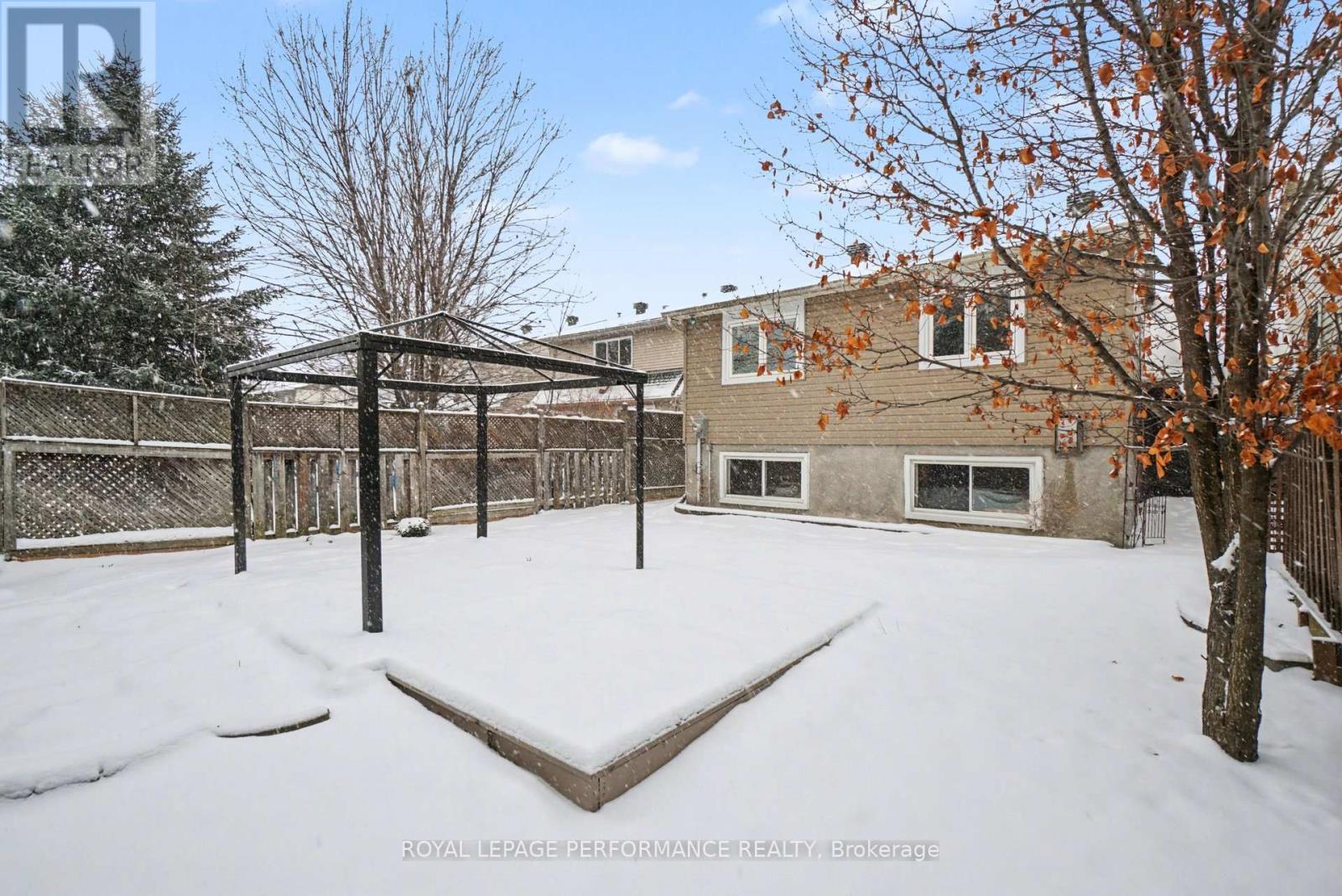 1104 Burgundy Lane, Ottawa, Ontario  K1C 2M8 - Photo 32 - X12908340