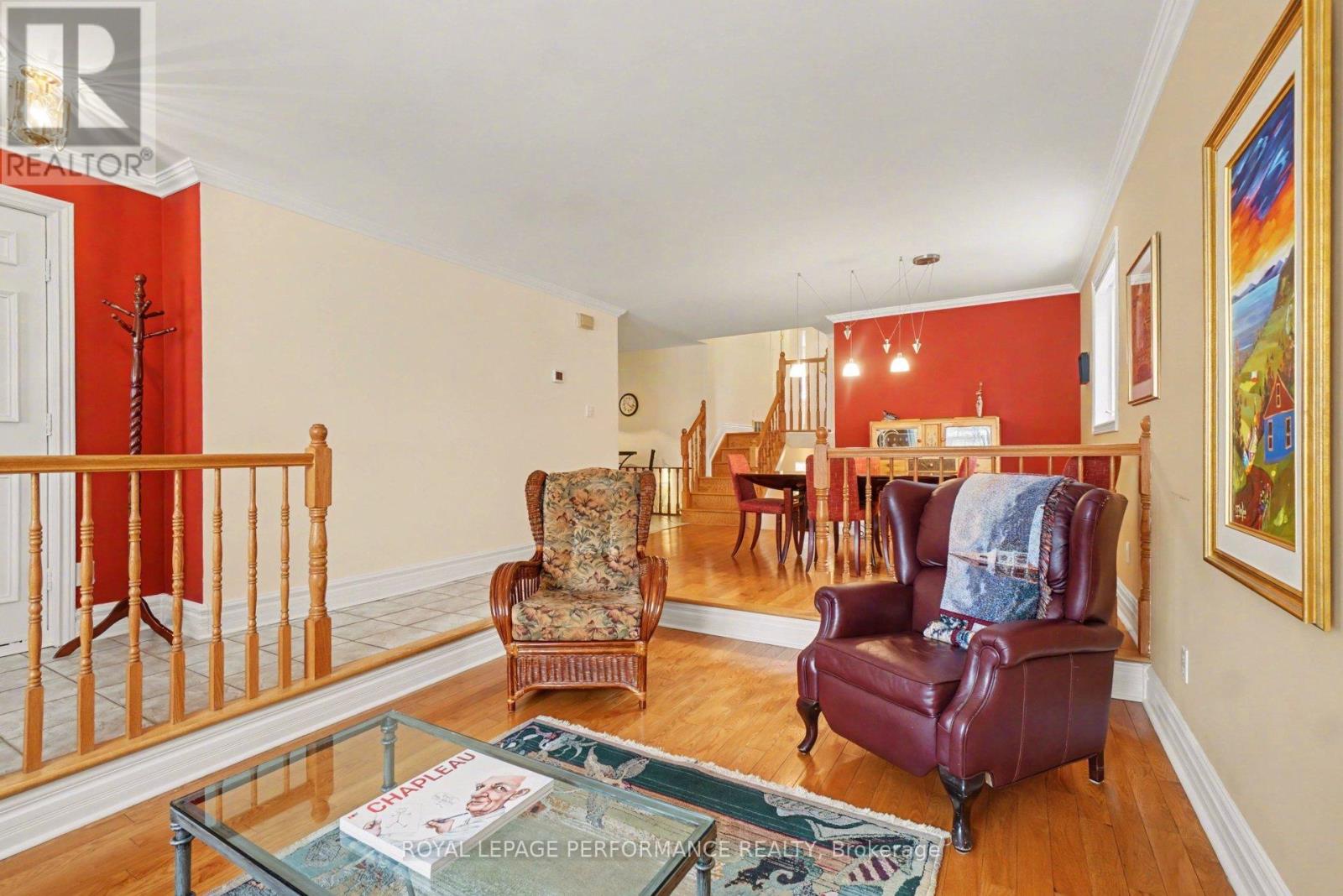 1104 Burgundy Lane, Ottawa, Ontario  K1C 2M8 - Photo 9 - X12908340