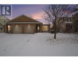 1104 BURGUNDY LANE, Ottawa, Ontario
