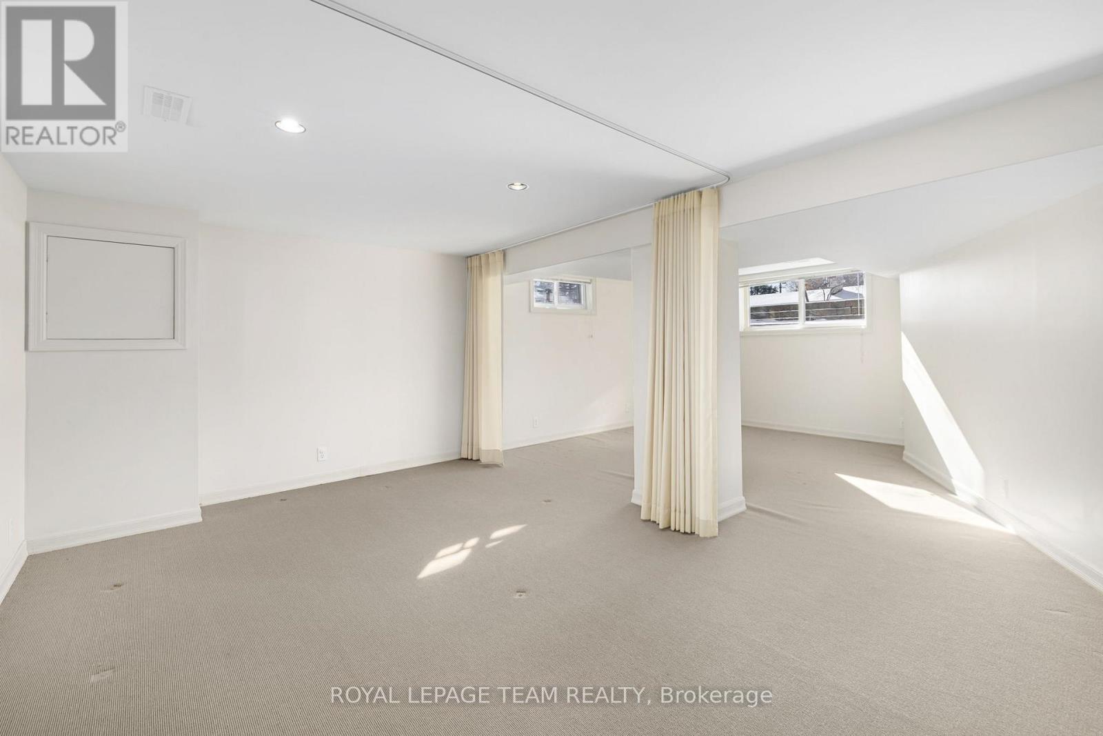 7 Kimberley Road, Ottawa, Ontario  K2H 6C1 - Photo 38 - X12908356