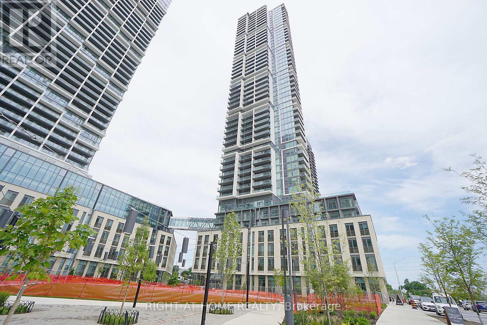 3006 - 7890 Jane Street, Vaughan (Vaughan Corporate Centre), Ontario  L4K 0K9 - Photo 5 - N12908322