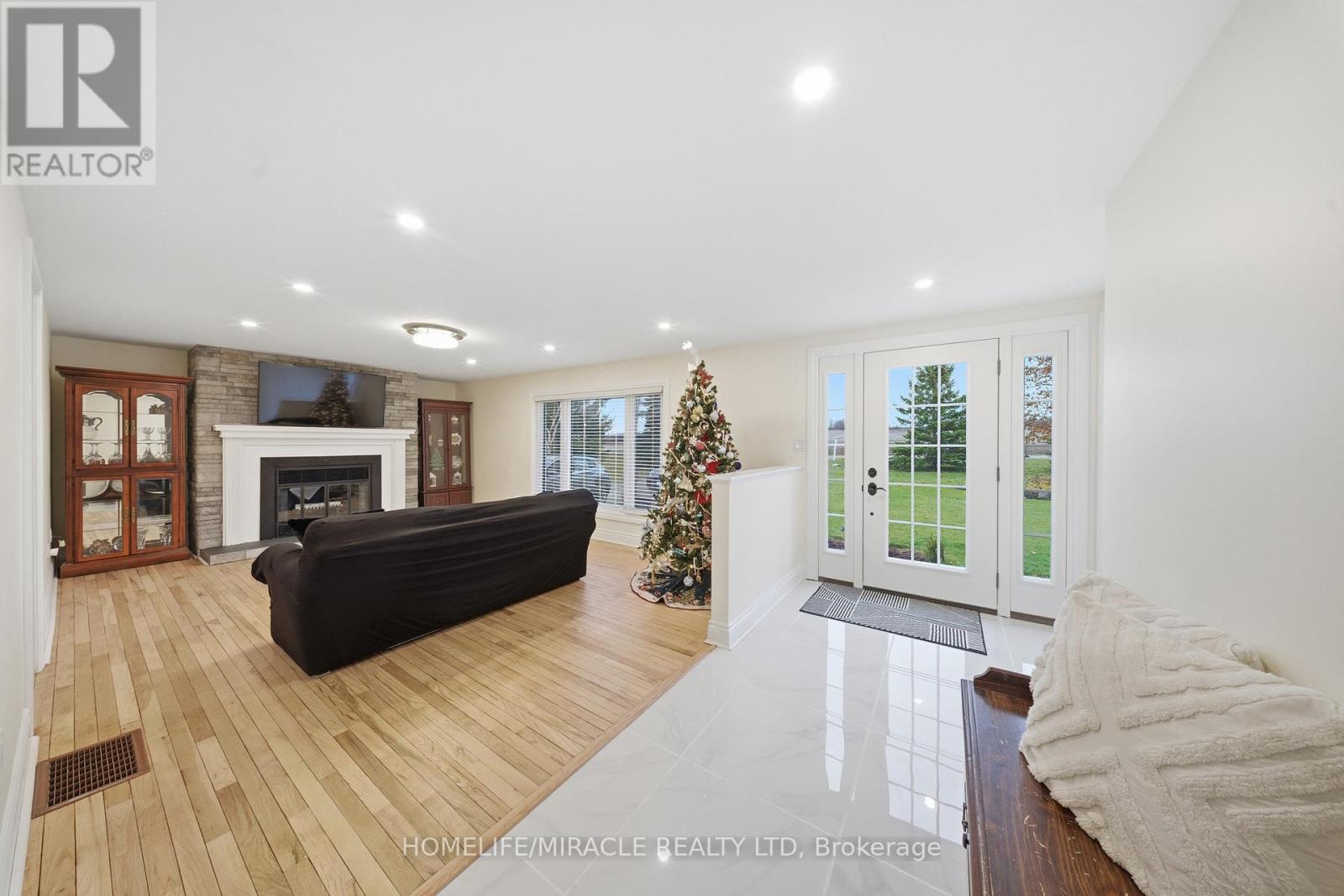 4700 Concession Rd 3, Adjala-Tosorontio, Ontario  L9R 1V1 - Photo 5 - N12908446