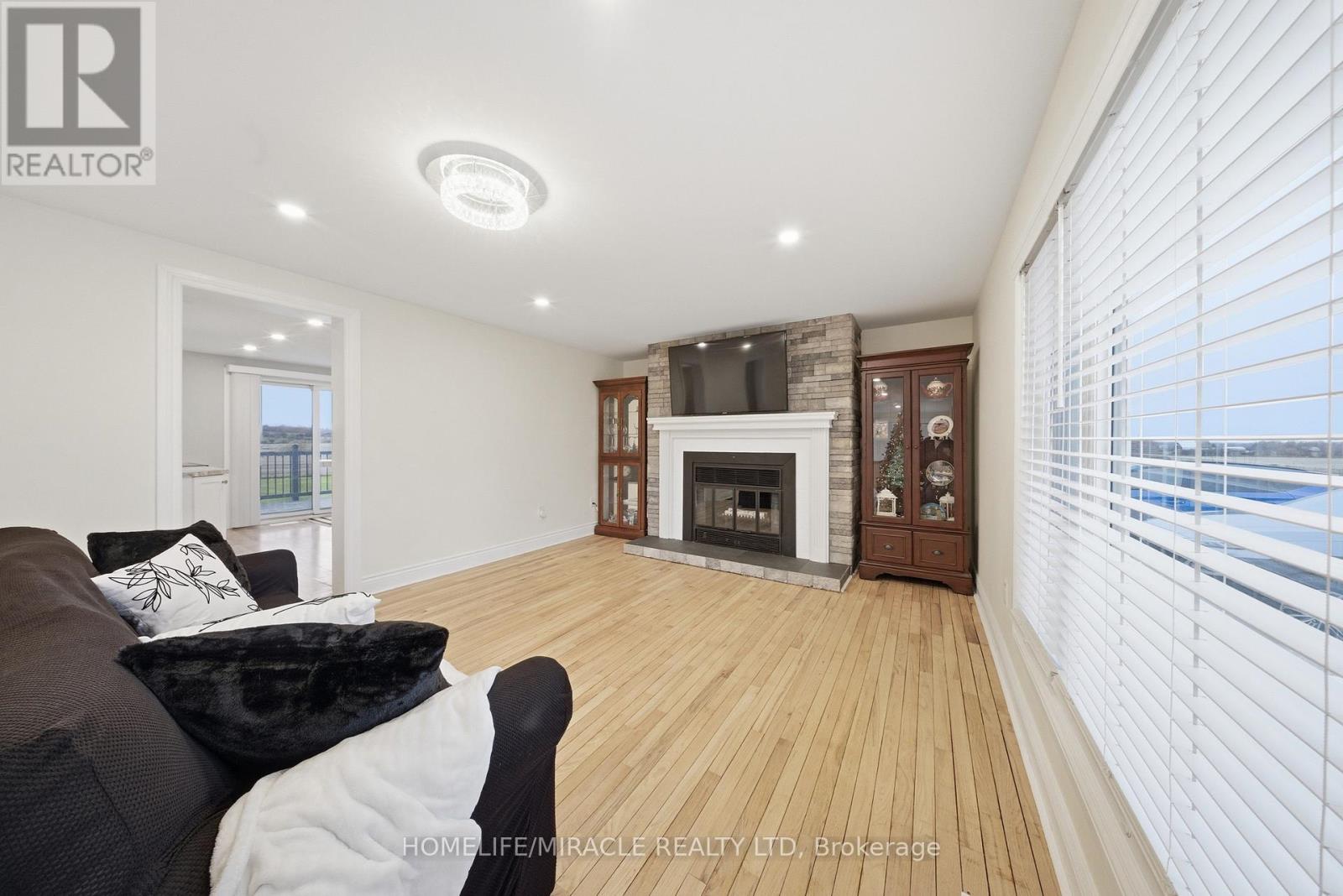 4700 Concession Rd 3, Adjala-Tosorontio, Ontario  L9R 1V1 - Photo 6 - N12908446