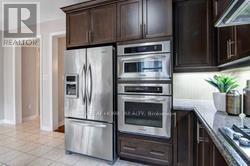 396 Grand Trunk Avenue, Vaughan (Patterson), Ontario  L6A 4L4 - Photo 9 - N12908456