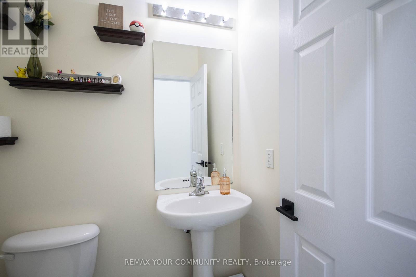 15 Voysey Way, Markham (Cedarwood), Ontario  L3S 0B4 - Photo 5 - N12908482