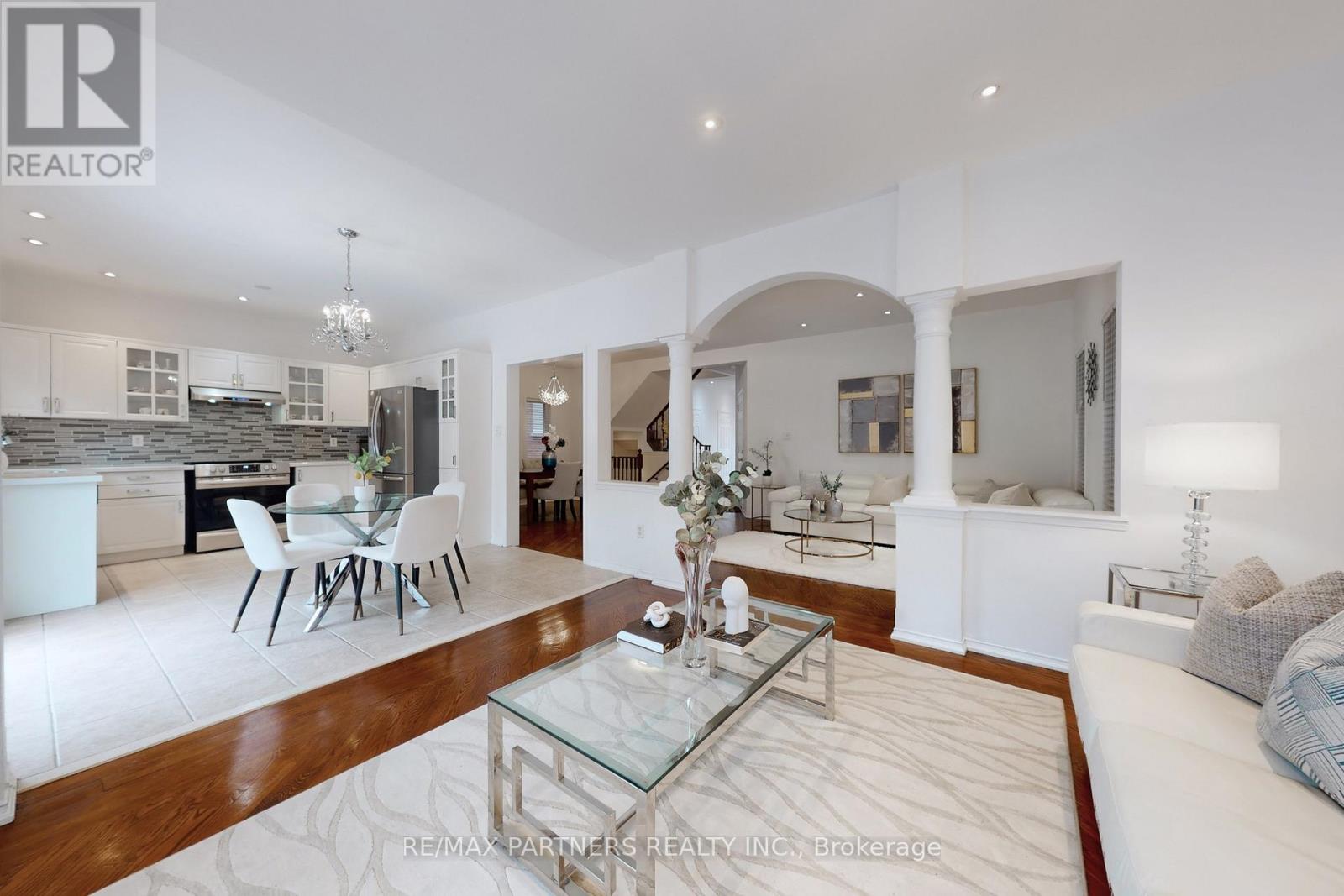 79 Carnoustie Crescent, Richmond Hill, Ontario  L4E 0A1 - Photo 10 - N12880580