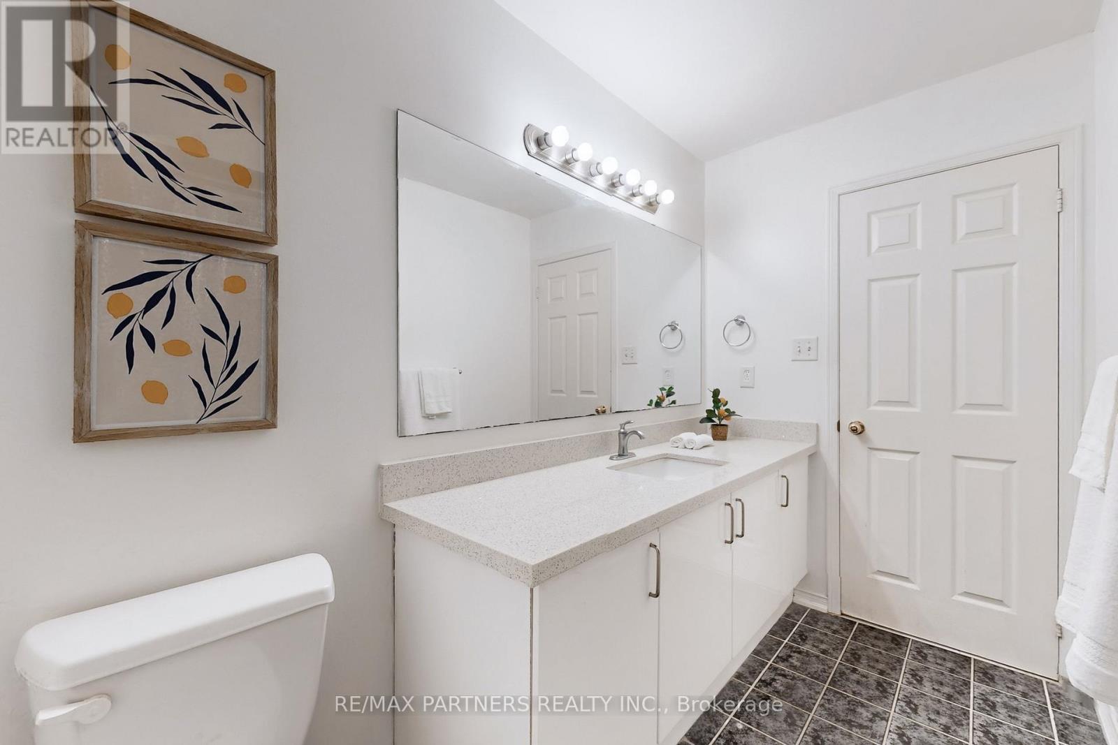 79 Carnoustie Crescent, Richmond Hill, Ontario  L4E 0A1 - Photo 34 - N12880580