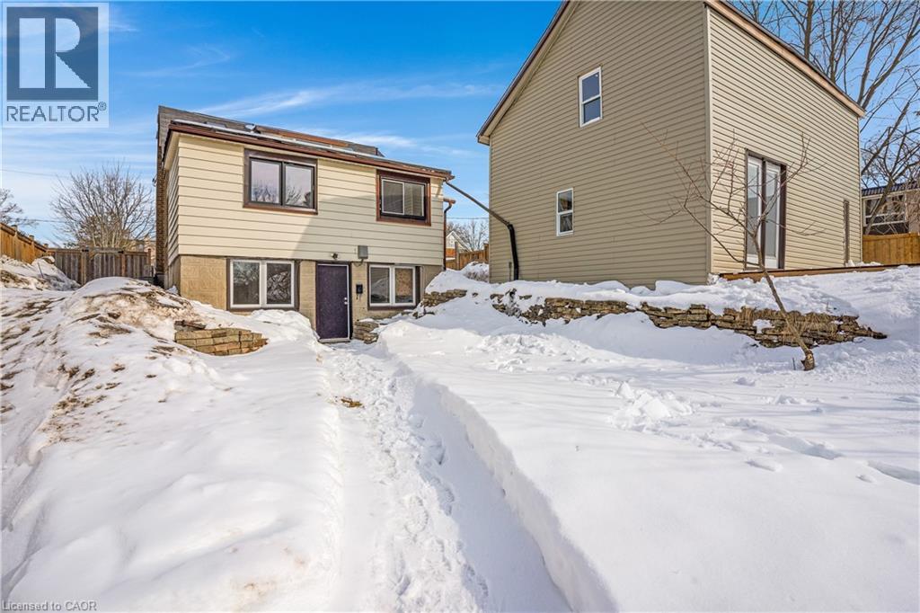 13 Devitt Avenue N, Waterloo, Ontario  N2J 3E7 - Photo 41 - 40814119