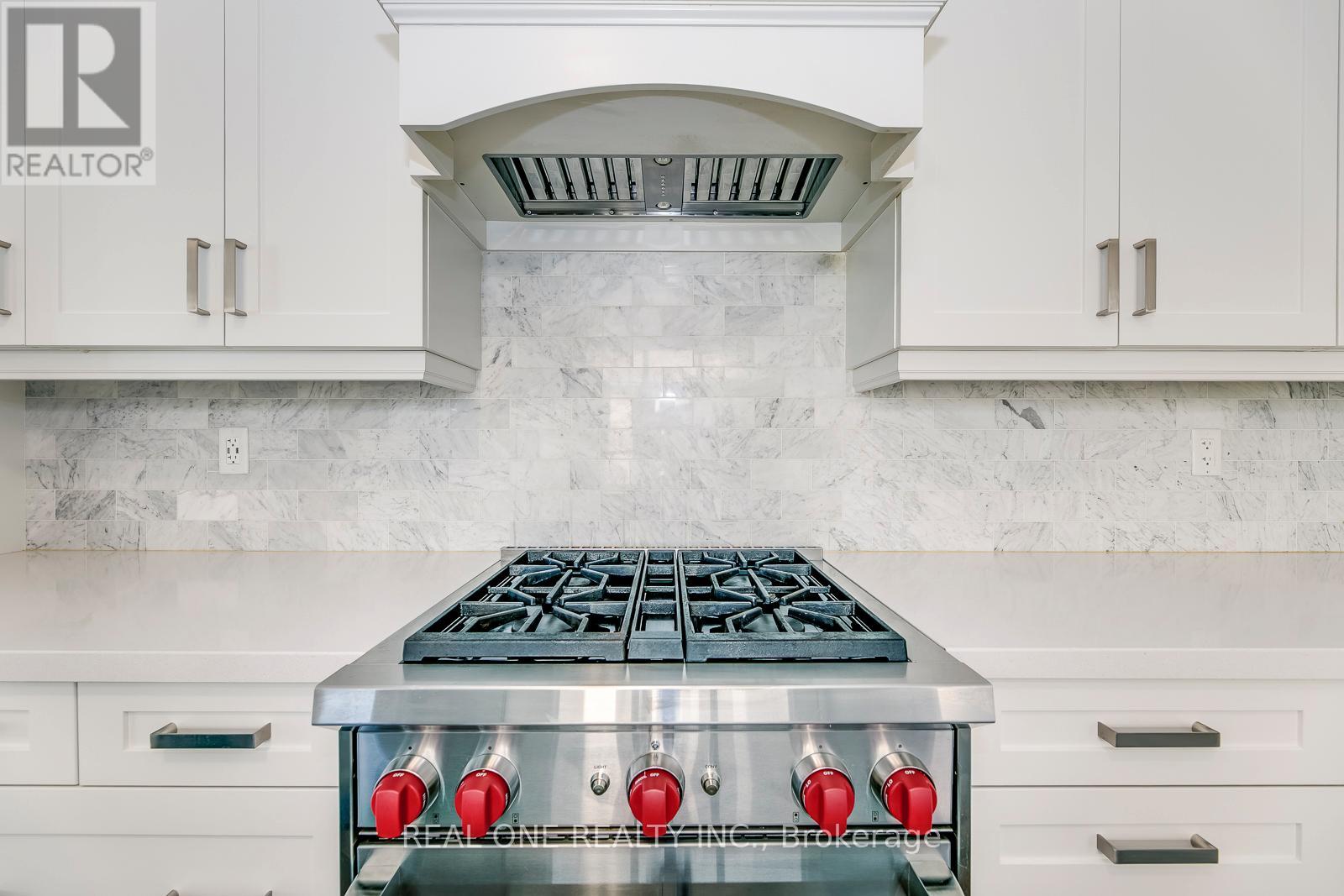 69 Threshing Mill Boulevard, Oakville, Ontario  L6H 0V6 - Photo 20 - W12908330