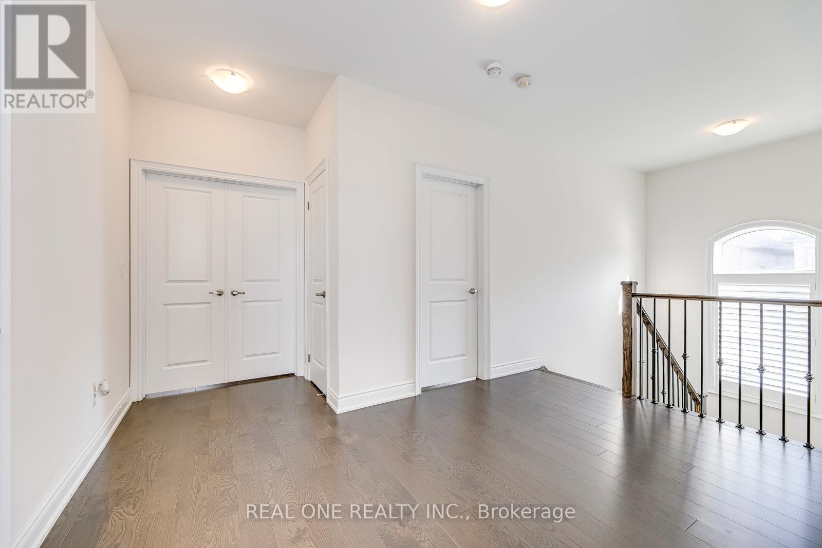 69 Threshing Mill Boulevard, Oakville, Ontario  L6H 0V6 - Photo 25 - W12908330