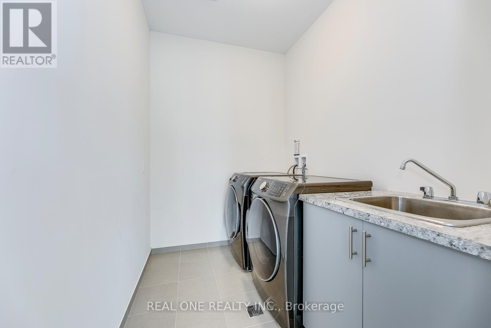 69 Threshing Mill Boulevard, Oakville, Ontario  L6H 0V6 - Photo 43 - W12908330