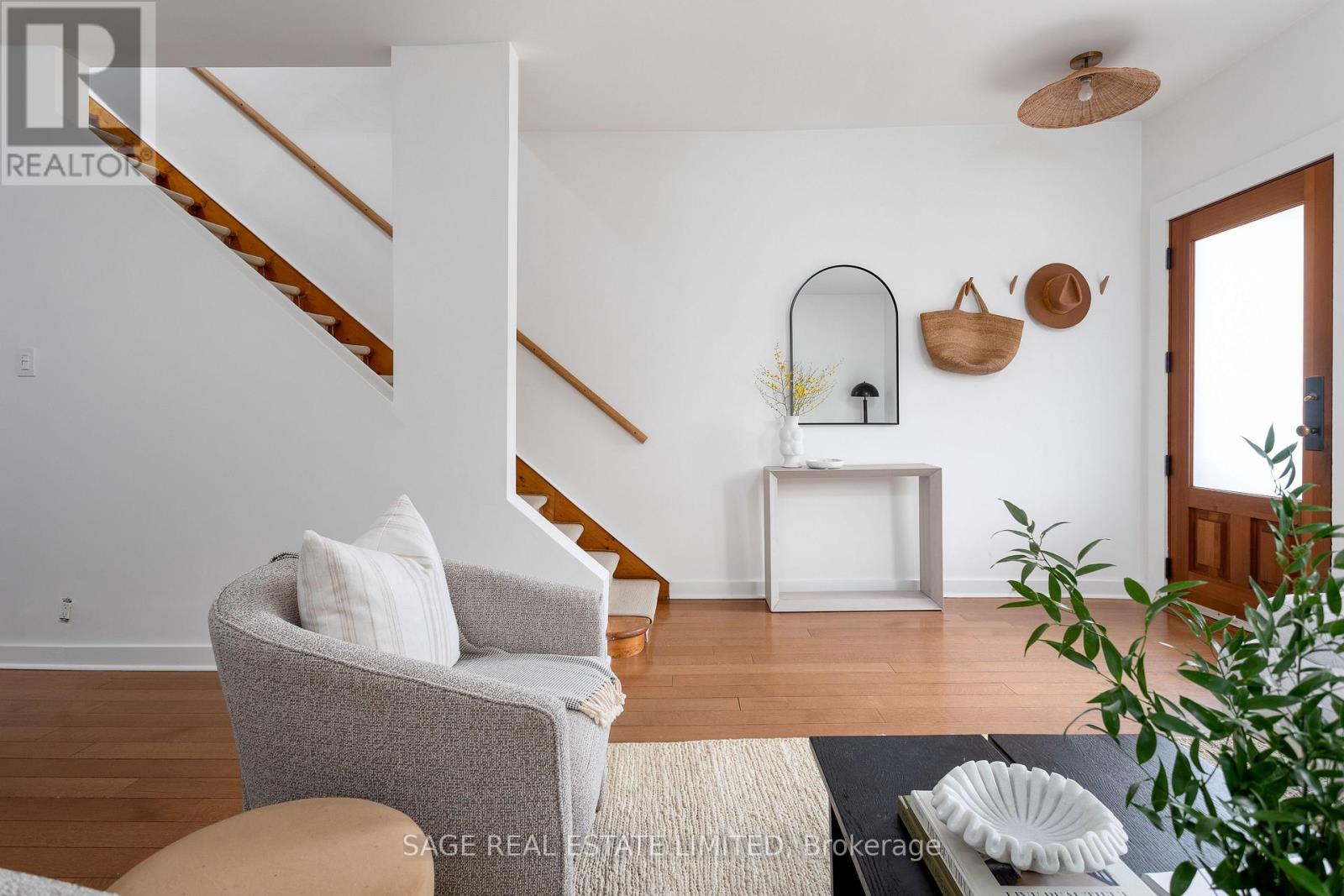 561 St Clarens Avenue, Toronto, Ontario  M6H 3W6 - Photo 12 - W12908370