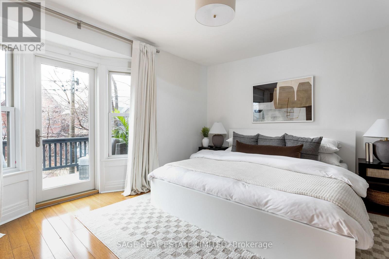 561 St Clarens Avenue, Toronto, Ontario  M6H 3W6 - Photo 13 - W12908370