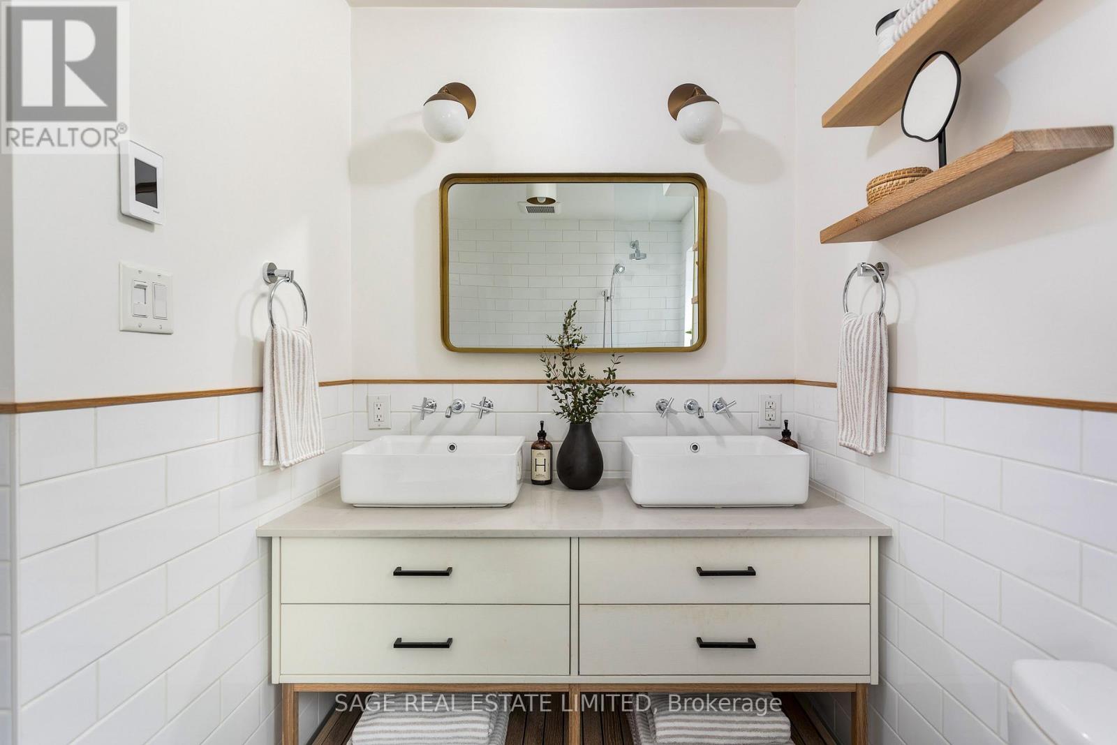 561 St Clarens Avenue, Toronto, Ontario  M6H 3W6 - Photo 21 - W12908370