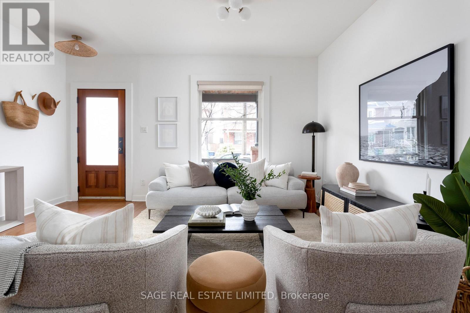 561 St Clarens Avenue, Toronto, Ontario  M6H 3W6 - Photo 3 - W12908370