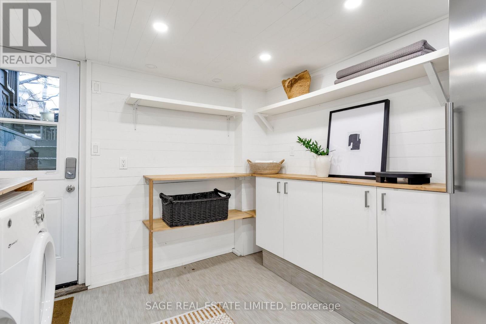 561 St Clarens Avenue, Toronto, Ontario  M6H 3W6 - Photo 33 - W12908370