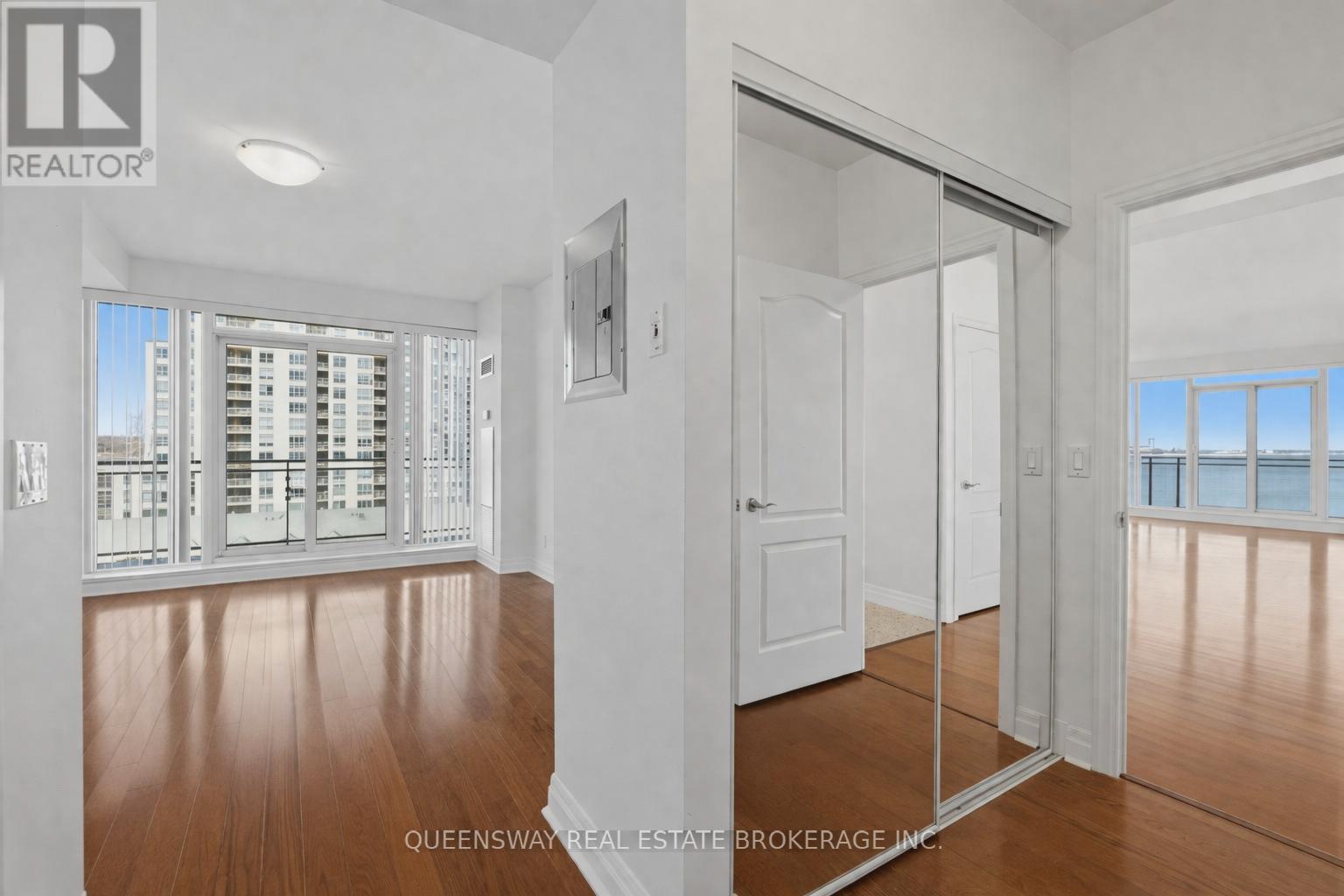 808 - 2119 Lake Shore Boulevard, Toronto, Ontario  M8V 4E8 - Photo 21 - W12908440