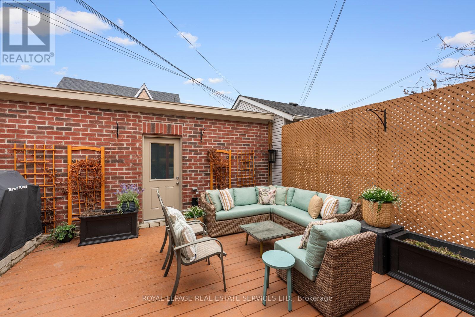 148 Wallace Avenue, Toronto, Ontario  M6H 1T5 - Photo 25 - W12908474