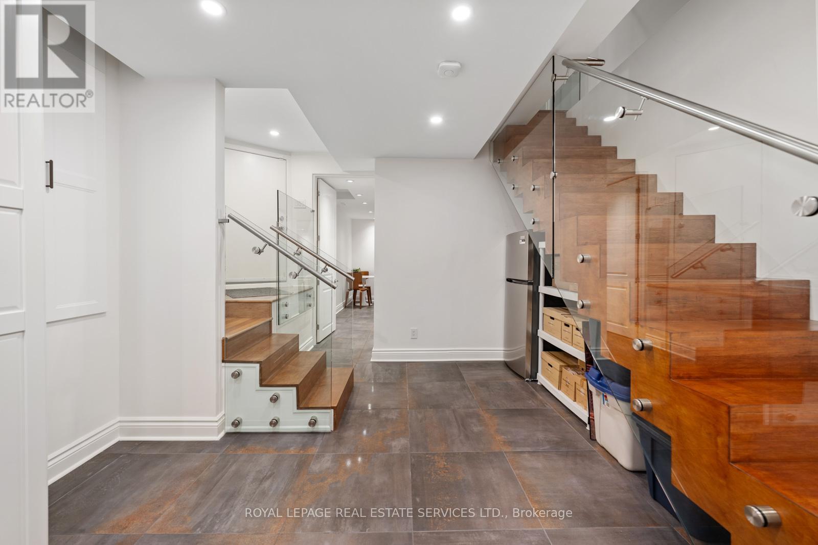 148 Wallace Avenue, Toronto, Ontario  M6H 1T5 - Photo 37 - W12908474