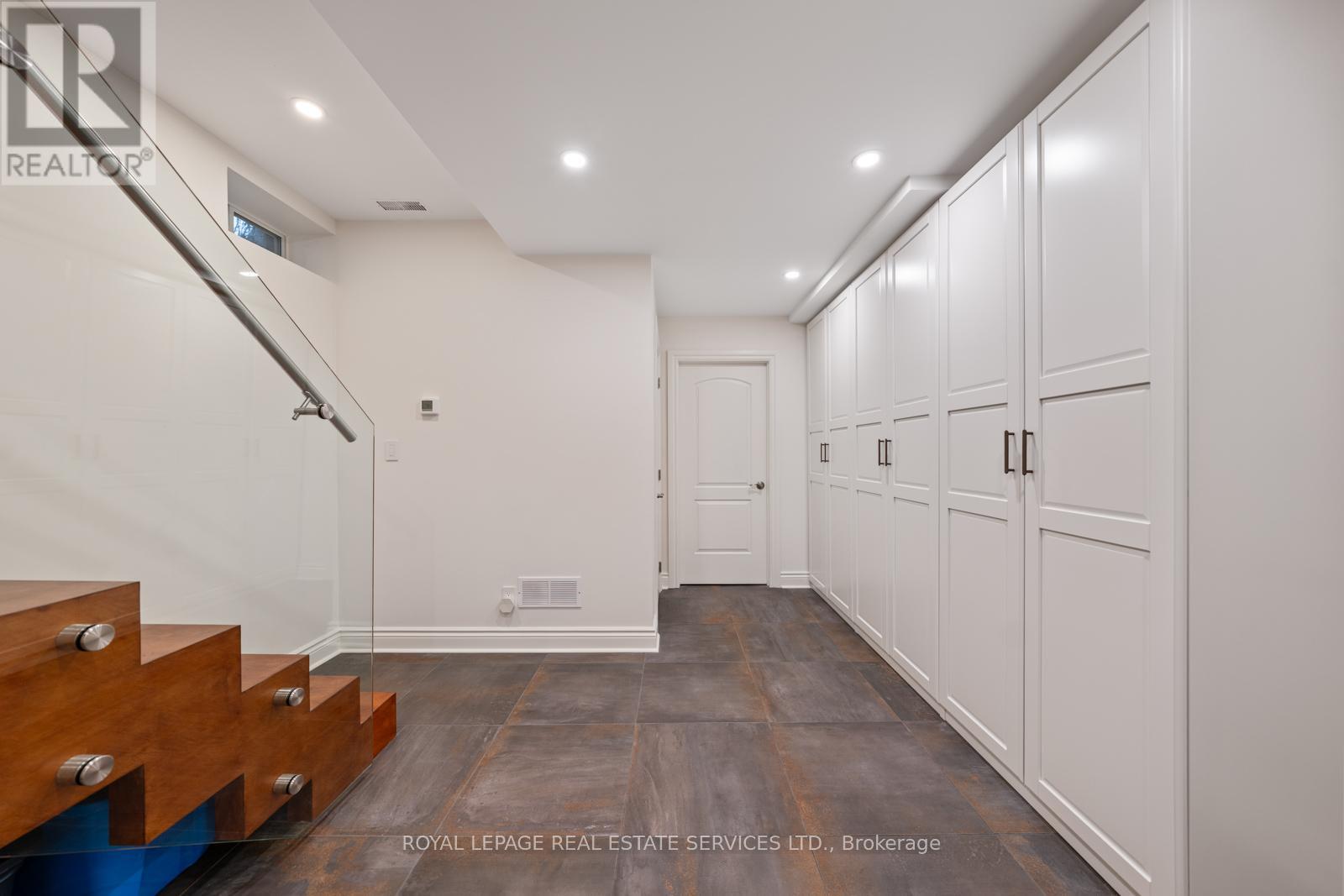 148 Wallace Avenue, Toronto, Ontario  M6H 1T5 - Photo 38 - W12908474