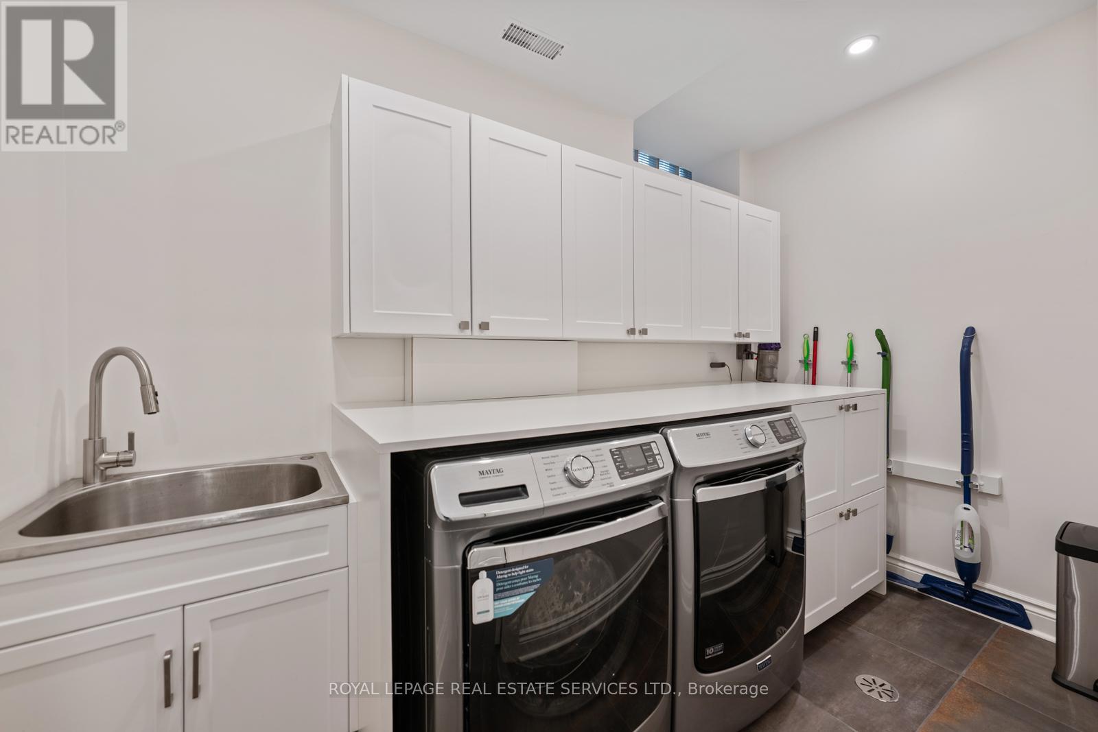 148 Wallace Avenue, Toronto, Ontario  M6H 1T5 - Photo 39 - W12908474