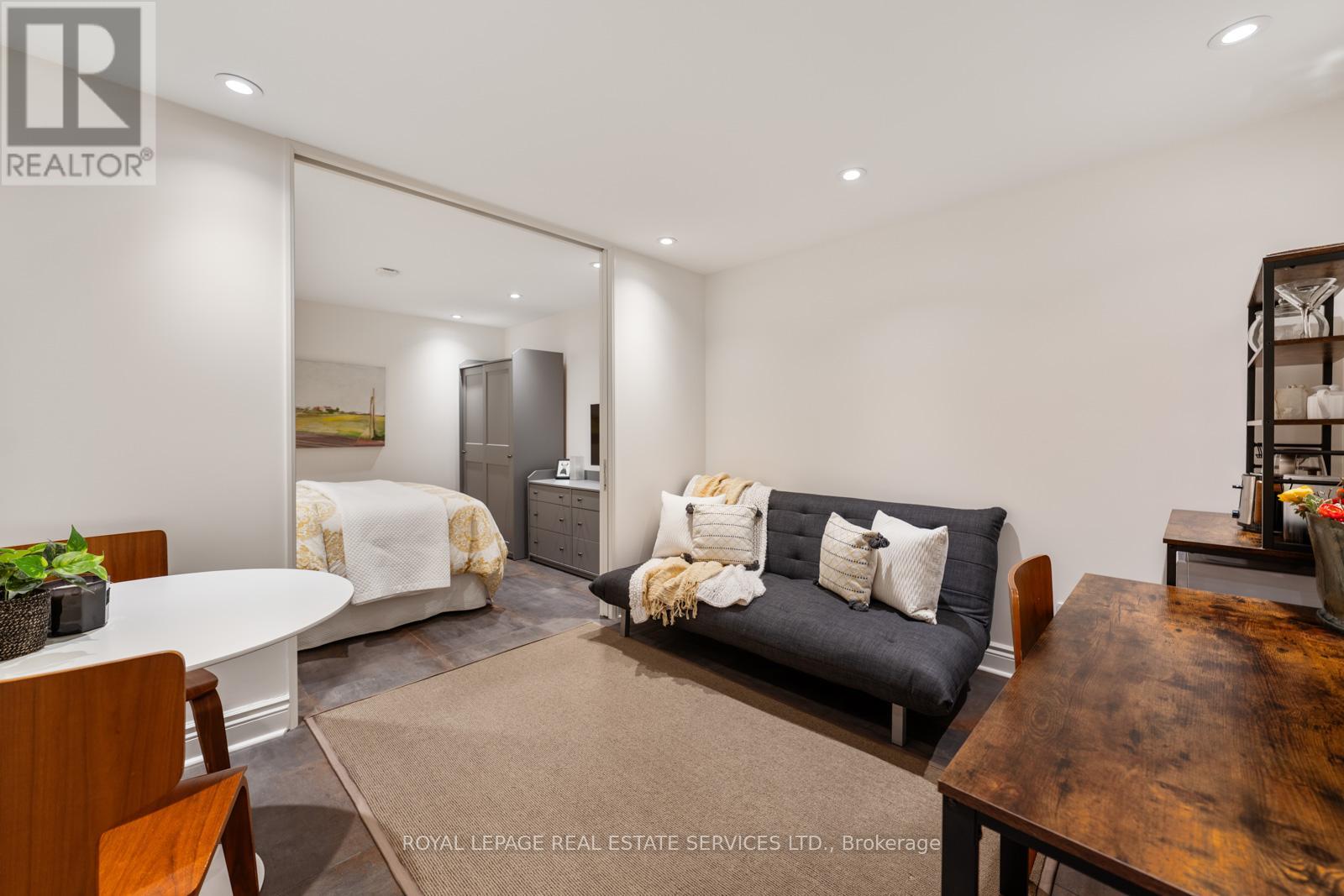 148 Wallace Avenue, Toronto, Ontario  M6H 1T5 - Photo 41 - W12908474