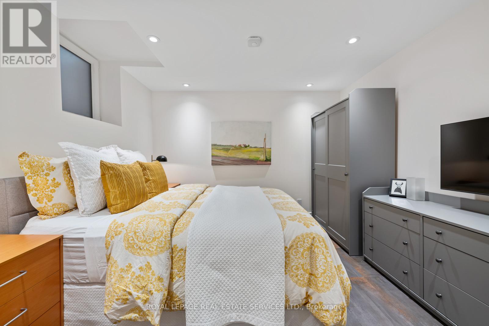 148 Wallace Avenue, Toronto, Ontario  M6H 1T5 - Photo 42 - W12908474