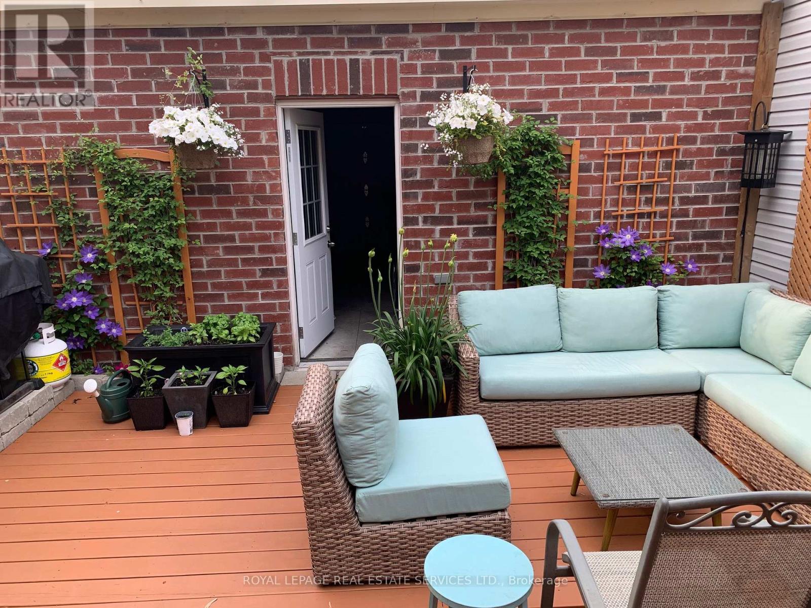 148 Wallace Avenue, Toronto, Ontario  M6H 1T5 - Photo 47 - W12908474