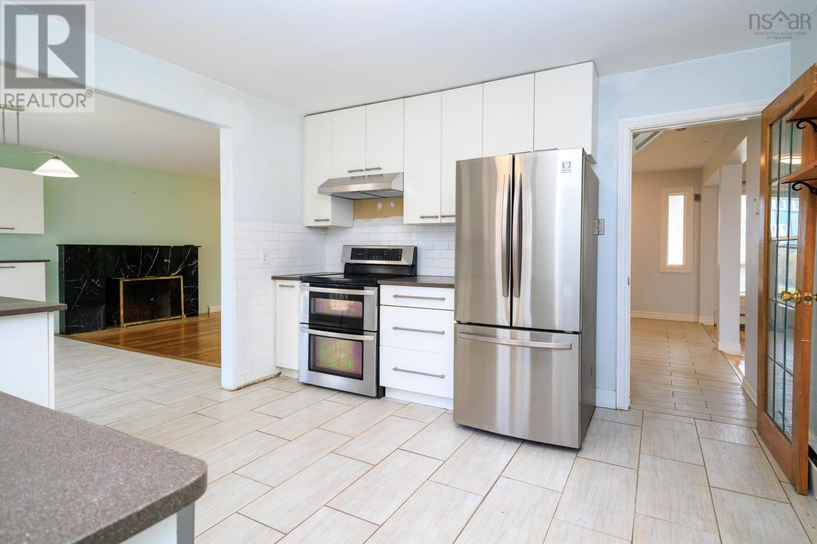 79 Whitney Avenue, Sydney, Nova Scotia  B1P 4Z8 - Photo 10 - 202529103