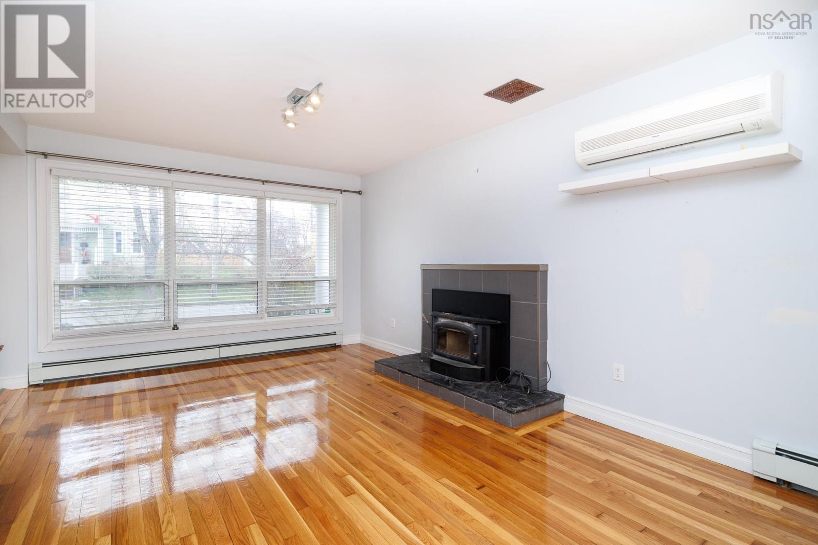 79 Whitney Avenue, Sydney, Nova Scotia  B1P 4Z8 - Photo 20 - 202529103